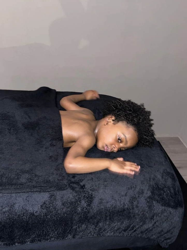 Meres Massage Touch massagepraktijk in Almere voor ontspanningsmassage, sportmassage en kindermassage